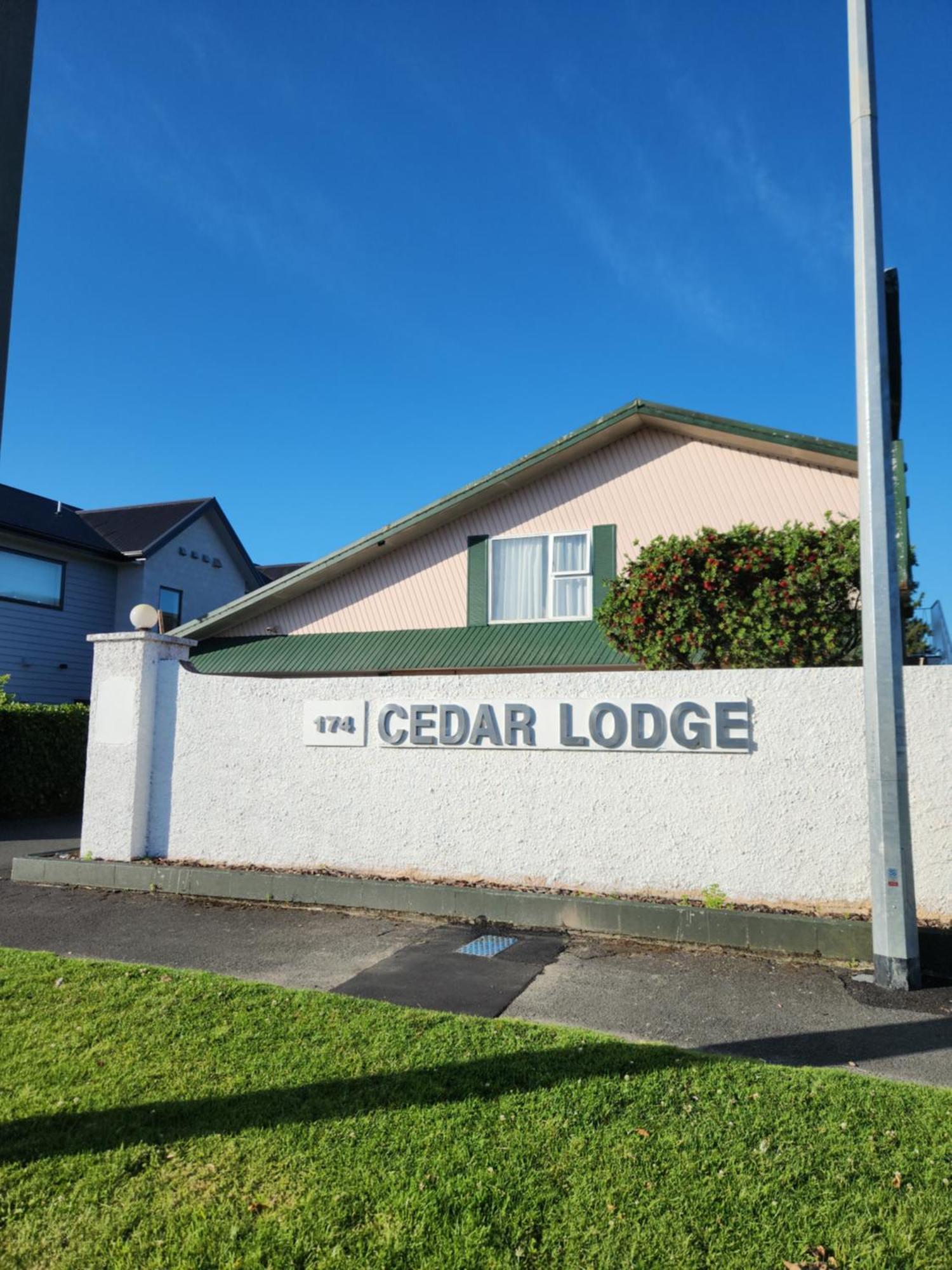 Cedar Lodge Motel Гамільтон Екстер'єр фото