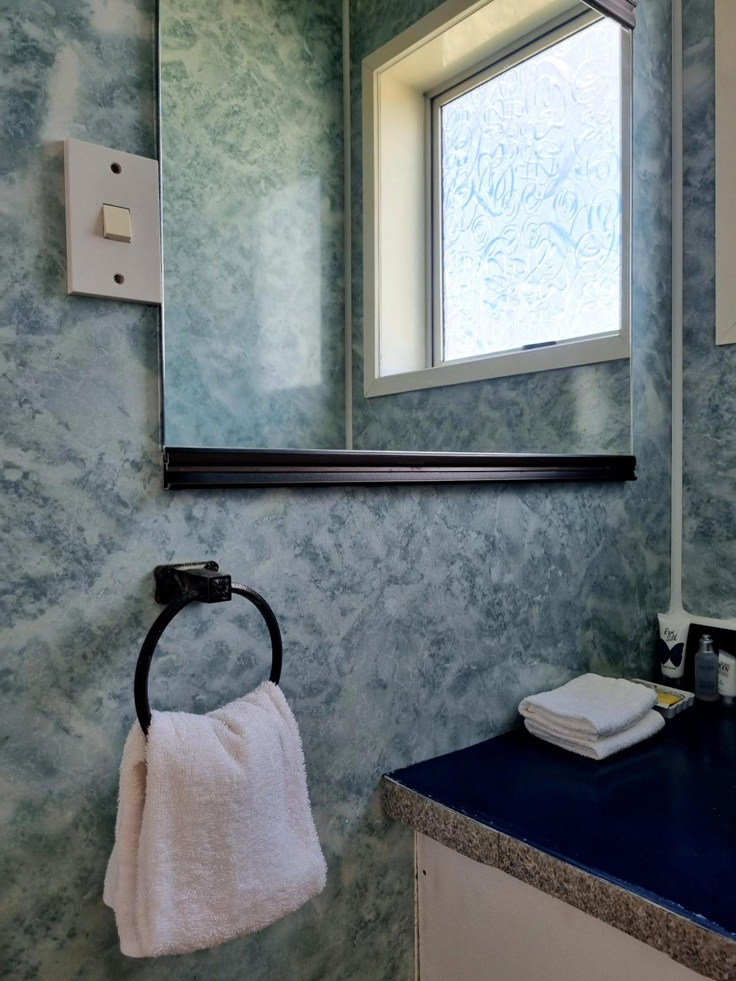 Cedar Lodge Motel Гамільтон Екстер'єр фото